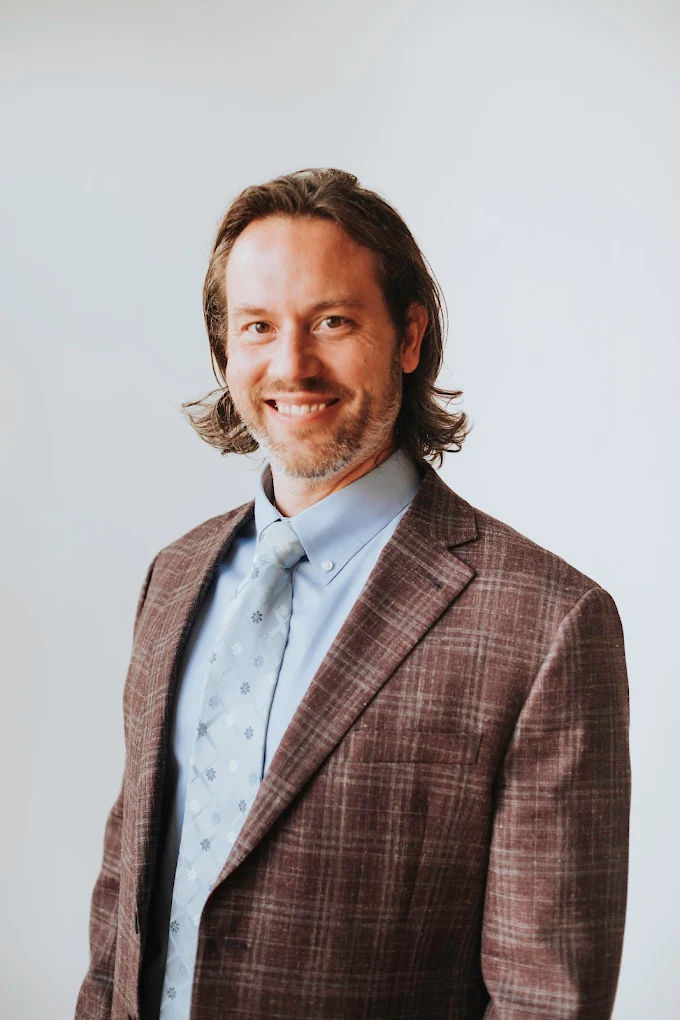 Dr. Michael Dubiel
